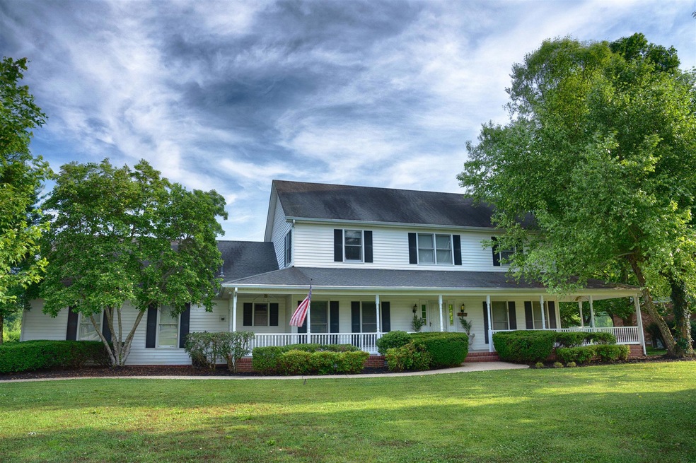 Welcome Home! 2138 Alydar Run Murfreesboro, Tn 37127