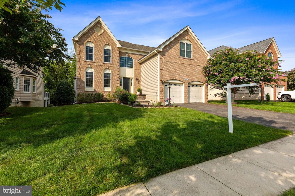 42425 Unicorn Dr, Chantilly, VA 20152 - photo 1