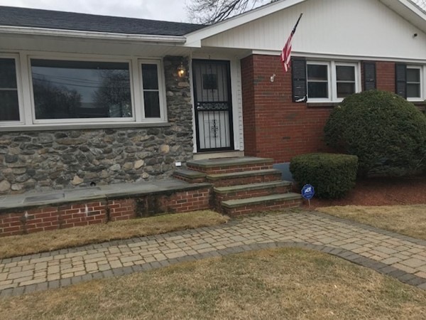 2 Pilgrim Rd, Lawrence, MA 01843 - photo 1