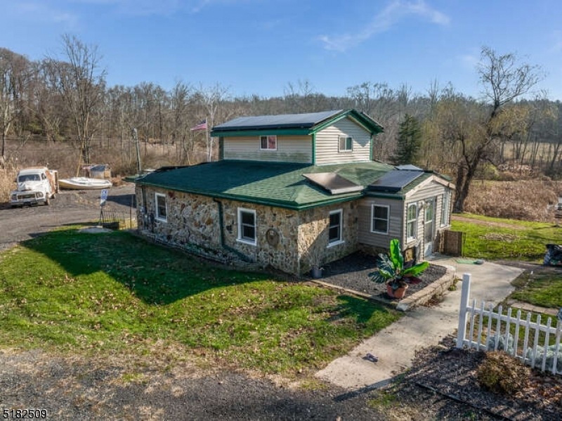 12 Farrell Ln, Glen Gardner, NJ 08826 For Sale