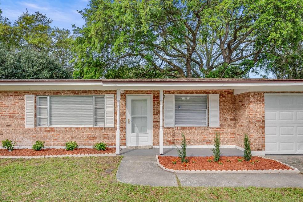 5216 Mcmanus Dr, Jacksonville, FL 32210 - photo 1