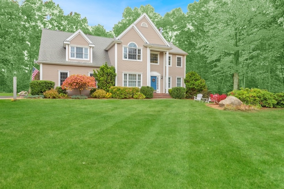 18 Stable Way, Medway, MA 02053 - photo 1