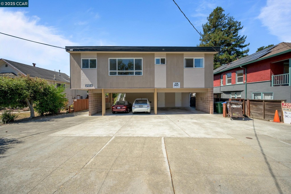 2134 McGee Ave unit B, Berkeley, CA 94703 - photo 1