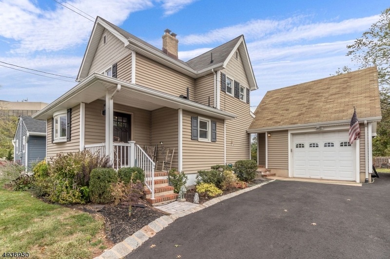 587 Howard Ave, Somerset, NJ 08873 - photo 1