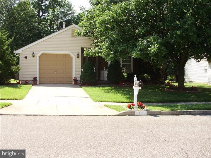 6 Lakebridge Dr, Woodbury, NJ 08096 - photo 1