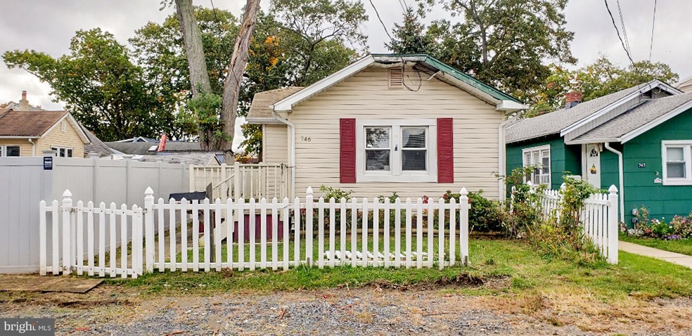 746 Hilltop Ave, South Amboy, NJ 08879 - photo 1