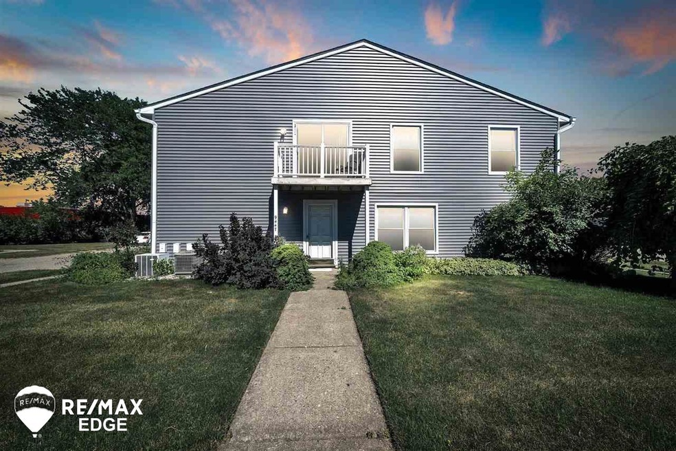 9447 Parkwood N unit 3D, Davison, MI 48423 - photo 1