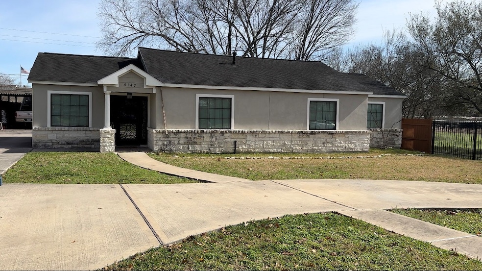 4147 Erie St, Houston, TX 77087 - photo 1