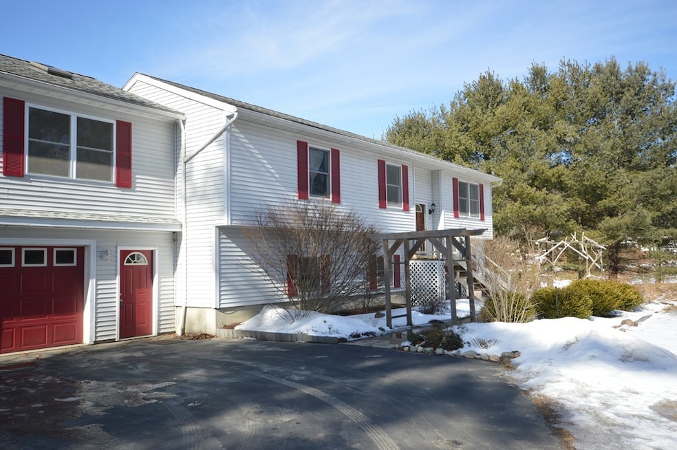 15 Old Northfield Rd, Montague, MA 01351 - photo 1