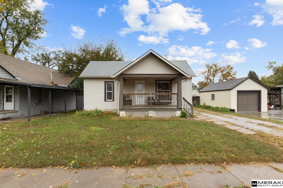 204 W Alexander St, Valley, NE 68064 - photo 1