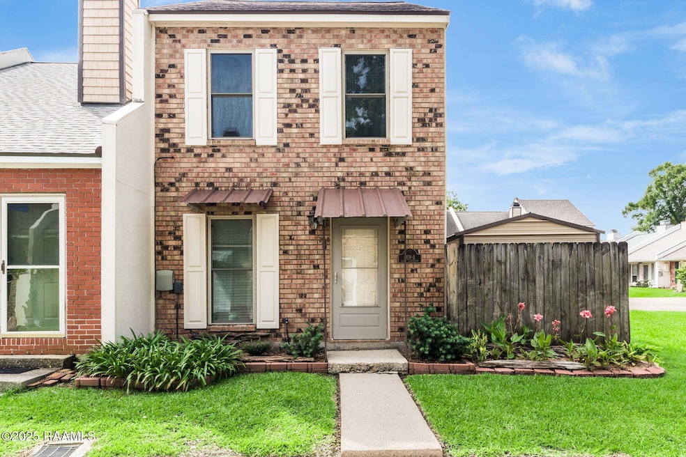 209 Long Plantation Blvd unit A, Lafayette, LA 70508 - photo 1
