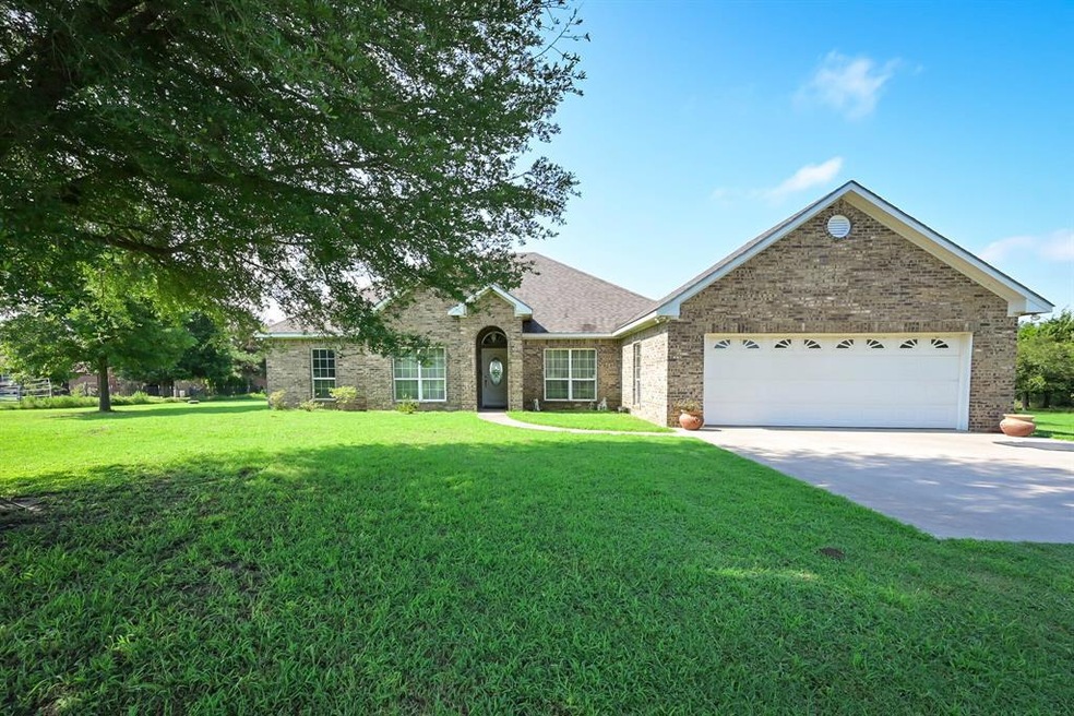 1100 SE Pr 3087, Corsicana, TX 75109 - photo 1