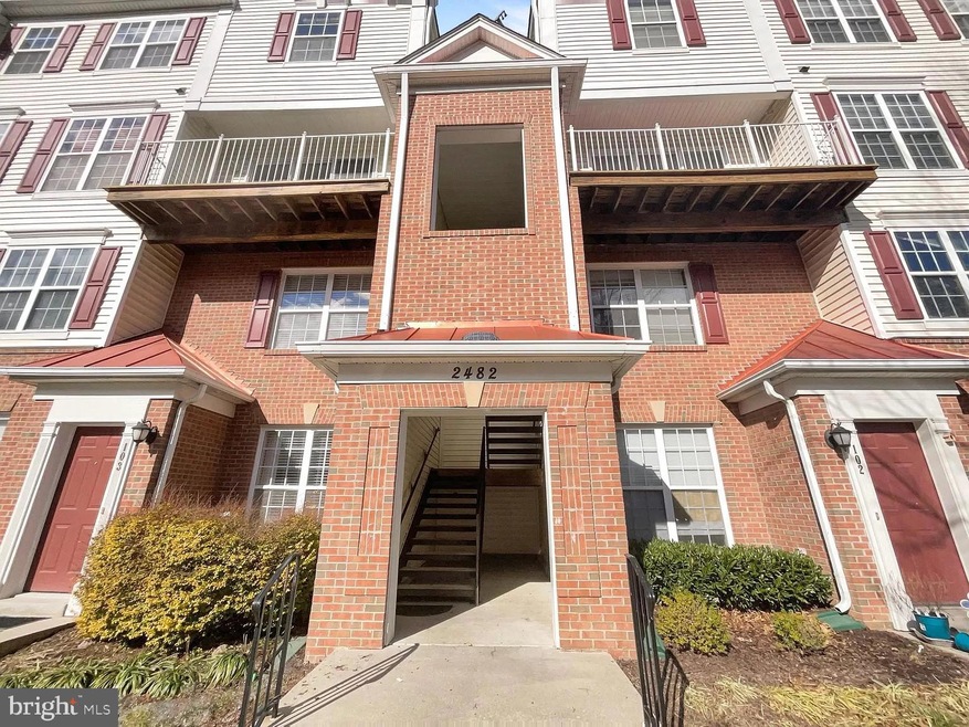 2482 Angeline Dr unit 301, Herndon, VA 20171 - photo 1