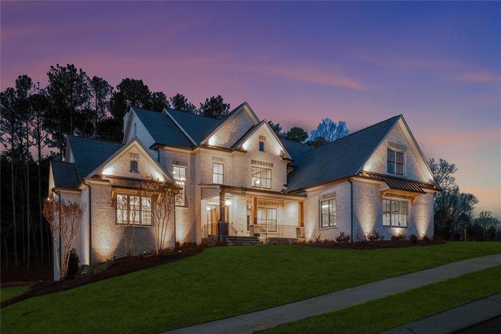 Sold $2,135,000 • Co-Listing Agent