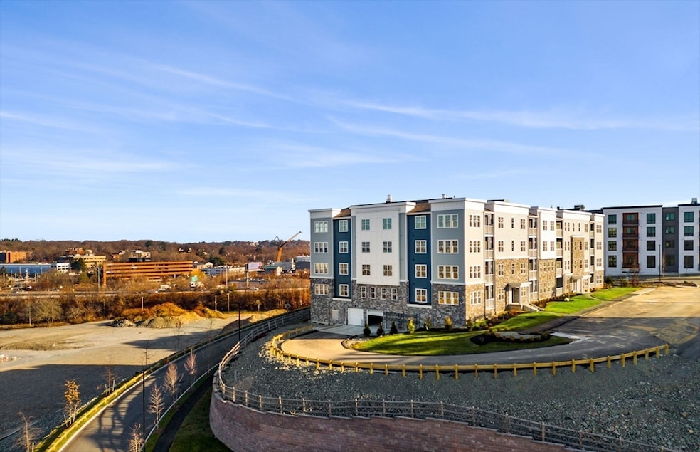 6 Stratton Dr unit 404, Woburn, MA 01801 - photo 1