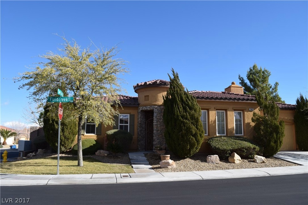 CORNER LOT, TURRET ENTRY, NICELY LANDSCAPED