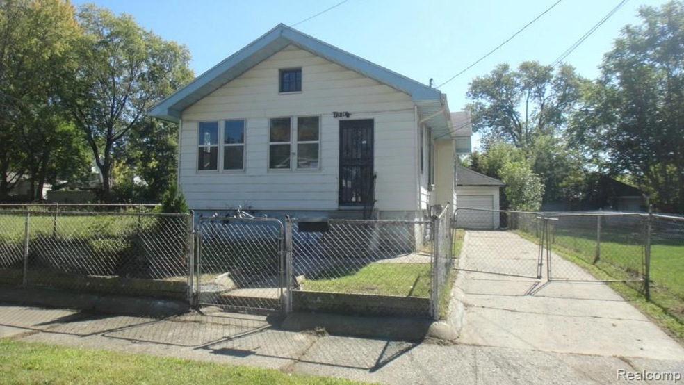 1514 E Hamilton Ave, Flint, MI 48506 - photo 1