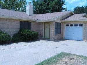 4814 66th St unit B, Lubbock, TX 79414 - photo 1