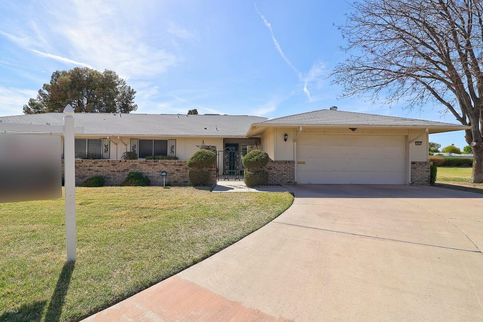 18042 N Highwood Ct, Sun City, AZ 85373 - photo 1