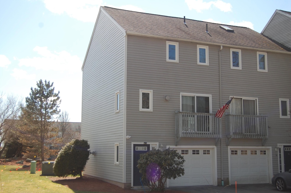 53 Profile Cir, Nashua, NH 03063 - photo 1