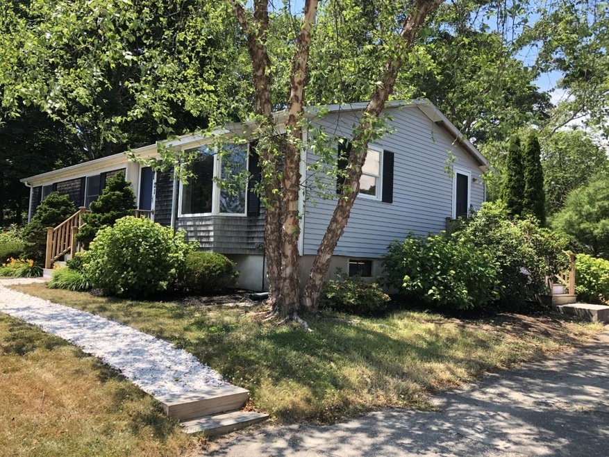 Pocasset front right