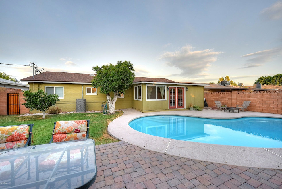 4020 N 44th Place, Phoenix, AZ 85018 - photo 1