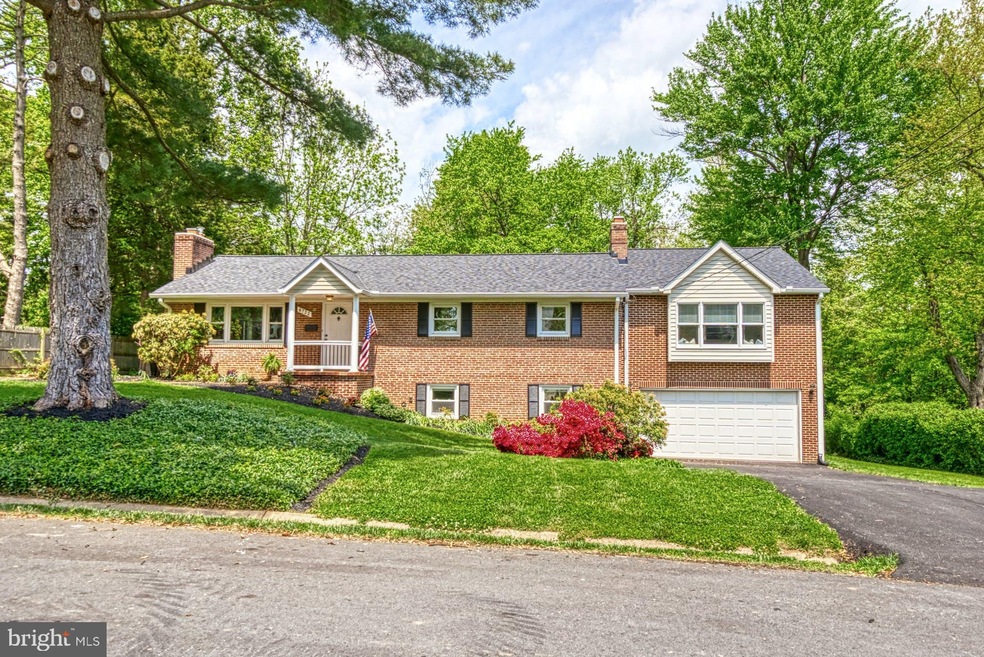 6732 Montour Dr, Falls Church, VA 22043 - photo 1