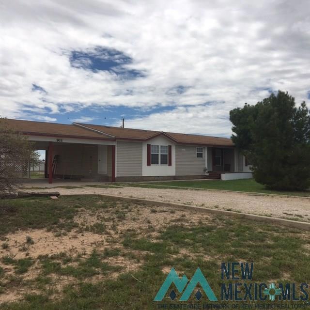 911 Hidalgo Rd, Carlsbad, NM 88220 - photo 1