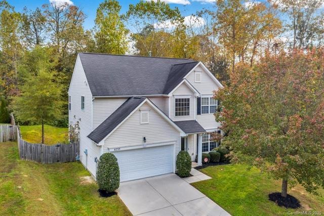 Attractive Transitional Style Home on a secluded l