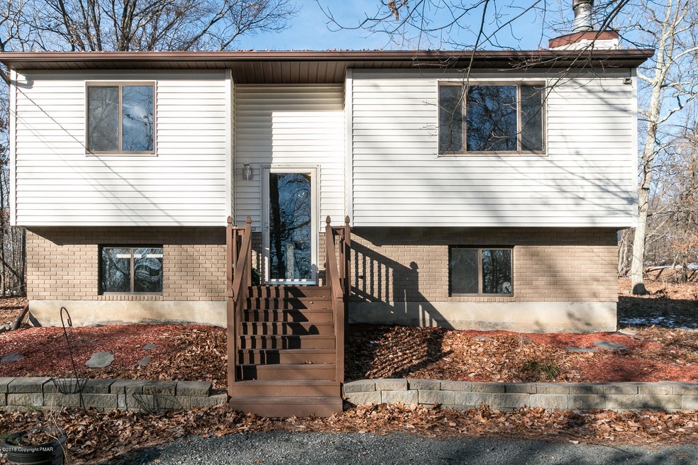 2135 Cramer Rd, Bushkill, PA 18324 - photo 1