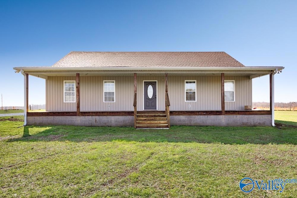 Covered Front Porch, Gutters, Roof replaced in 2019