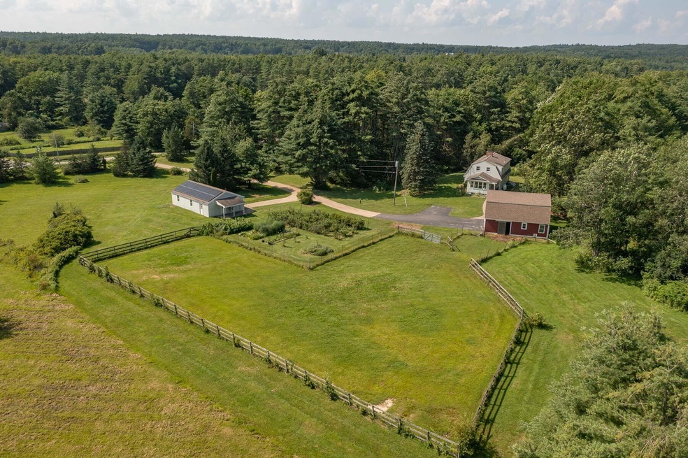 40 Birch Hill Rd