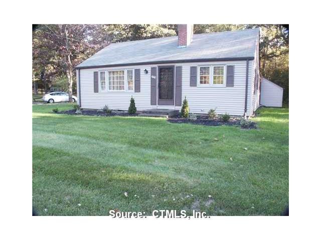 446 Neipsic Rd, Glastonbury, CT 06033 - photo 1