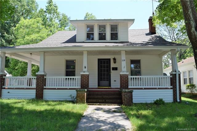 223 Maple St, Statesville, NC 28677 - photo 1