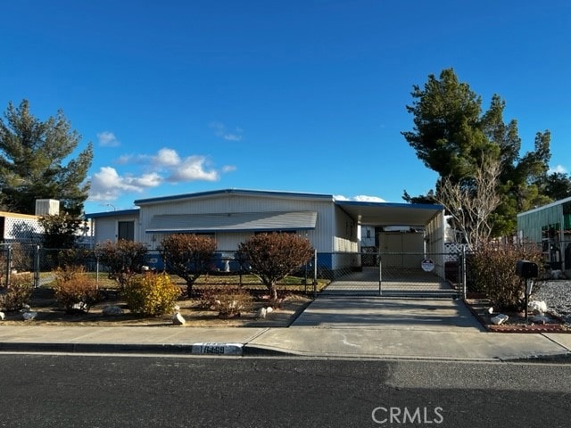 16469 Wimbleton Dr, Victorville, CA 92395 - photo 1