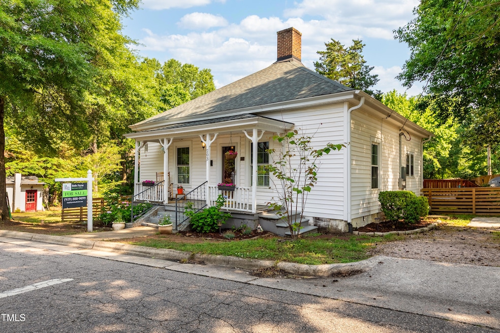 203BrickSt-Exterior-Web-03