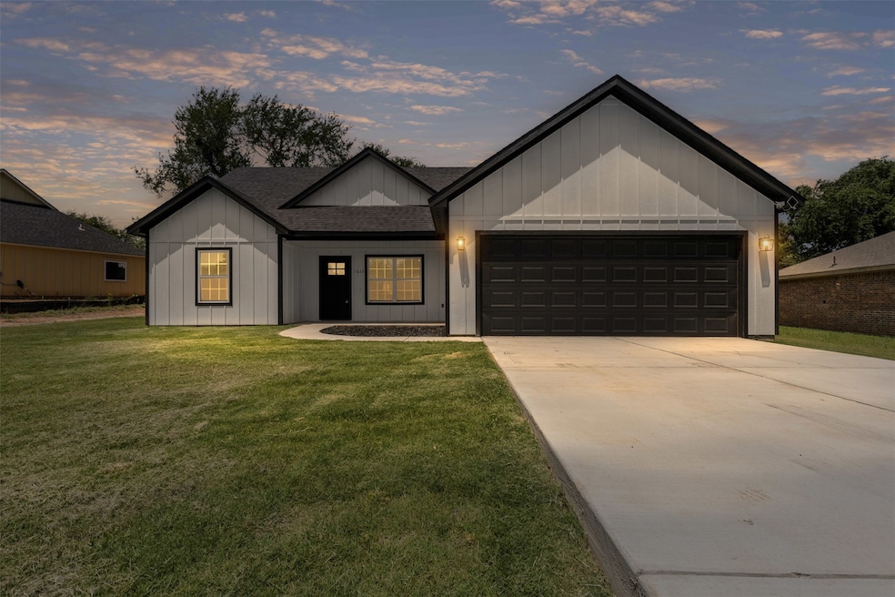 For Sale $289,000 • Co-Listing Agent