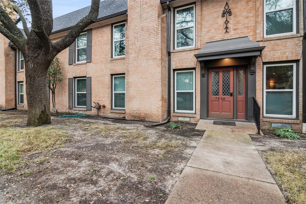 Exterior entrance to unit