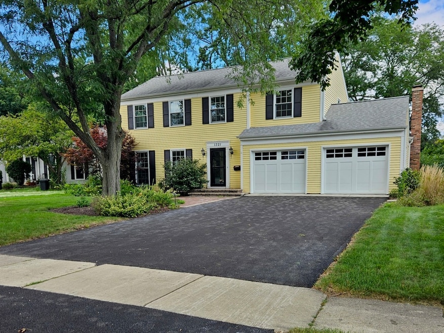 unlisted-address, Wheaton, IL 60187 - photo 1