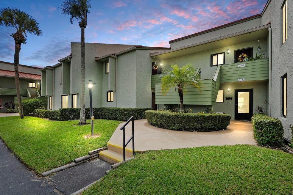 5413 SE Miles Grant Rd unit 206, Stuart, FL 34997 - photo 1