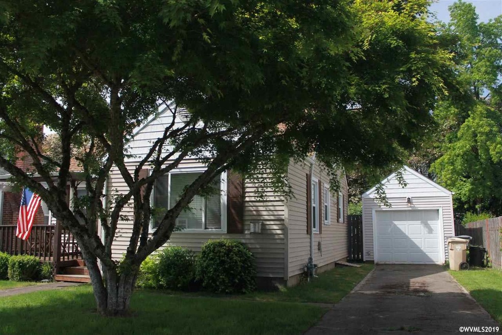 1235 14th Ave SW, Albany, OR 97321 - photo 1