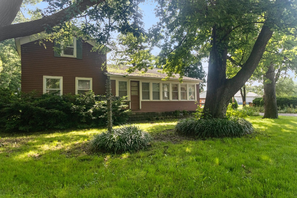 91 S 10th, Plainwell, MI-01 (1)