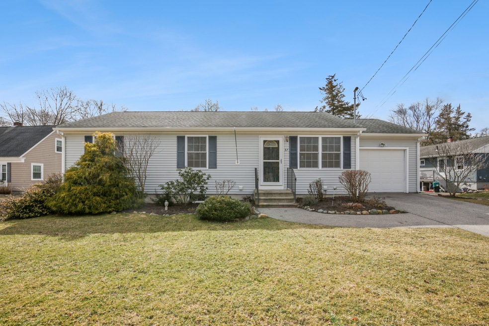 57 Russell Ave, Pawcatuck, CT 06379 - photo 1