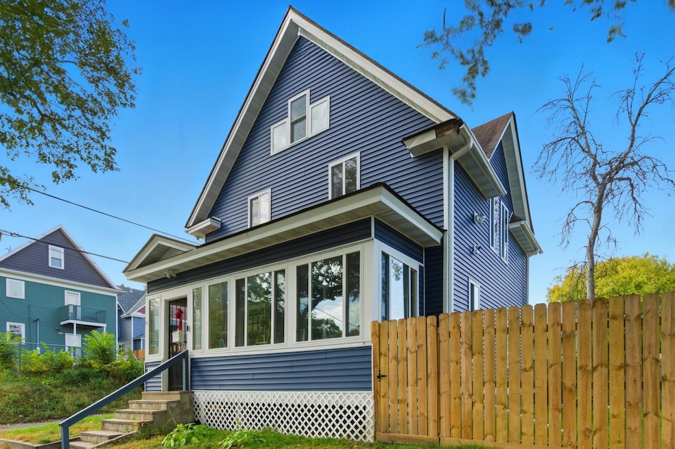 For Sale $289,900 • Co-Listing Agent