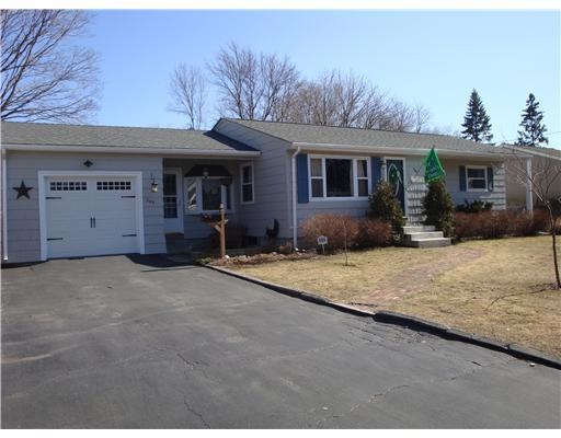 206 Vineyard Rd, Warwick, RI 02889 - photo 1