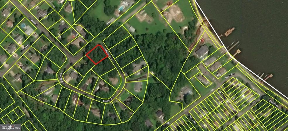 136 Stratford Cir, Colonial Beach, VA 22443 - photo 1