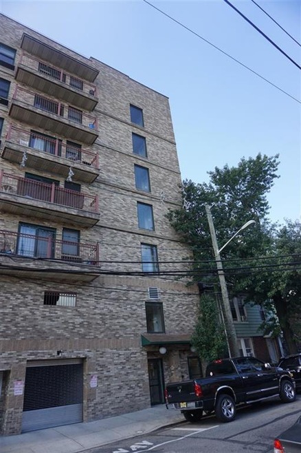 315 7th St unit 7C, Union City, NJ 07087 - photo 1