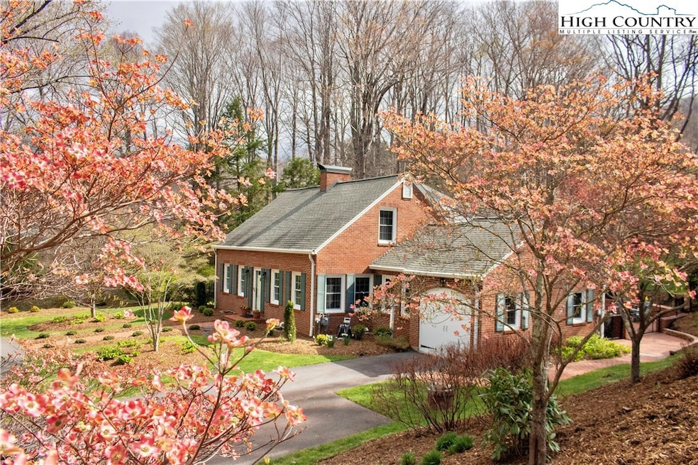 For Sale $749,000 • Co-Listing Agent