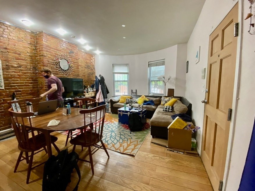 204 Northampton St unit 1, Boston, MA 02118 - photo 1