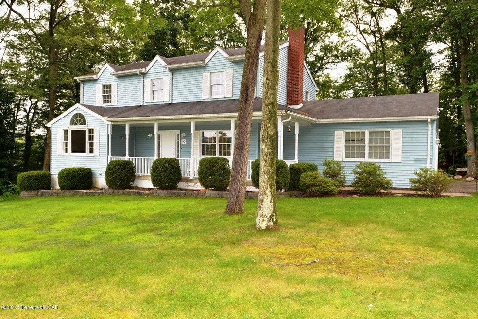 10 Rockledge Dr, Mountain Top, PA 18707 - photo 1